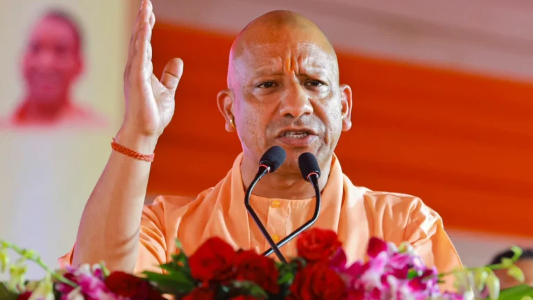 कांवड़ यात्रा 2025: सीएम योगी ने संभाली कमान, श्रद्धालुओं की सुविधा और सुरक्षा के लिए व्यापक व्यवस्था