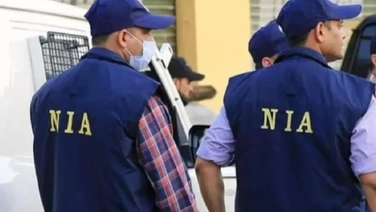 जम्मू-कश्मीर में आतंकियों की भर्ती पर NIA और CIK की बड़ी कार्रवाई, चार जिलों में छापेमारी, हथियार और डिजिटल सबूत बरामद