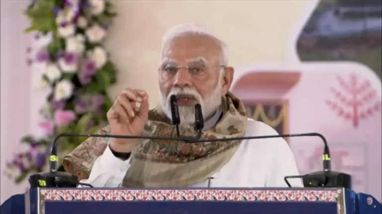 मोदी का बड़ा ऐलान: “पूरब में मोतिहारी बनेगा अगला मुंबई”, कांग्रेस-RJD पर साधा जोरदार निशाना