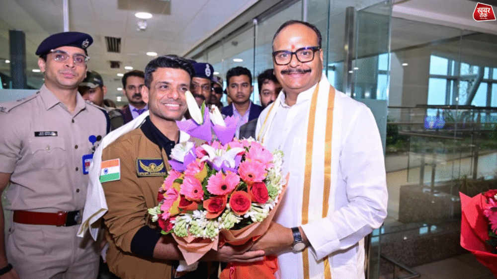 Shubhanshu Shukla reached Lucknow 5