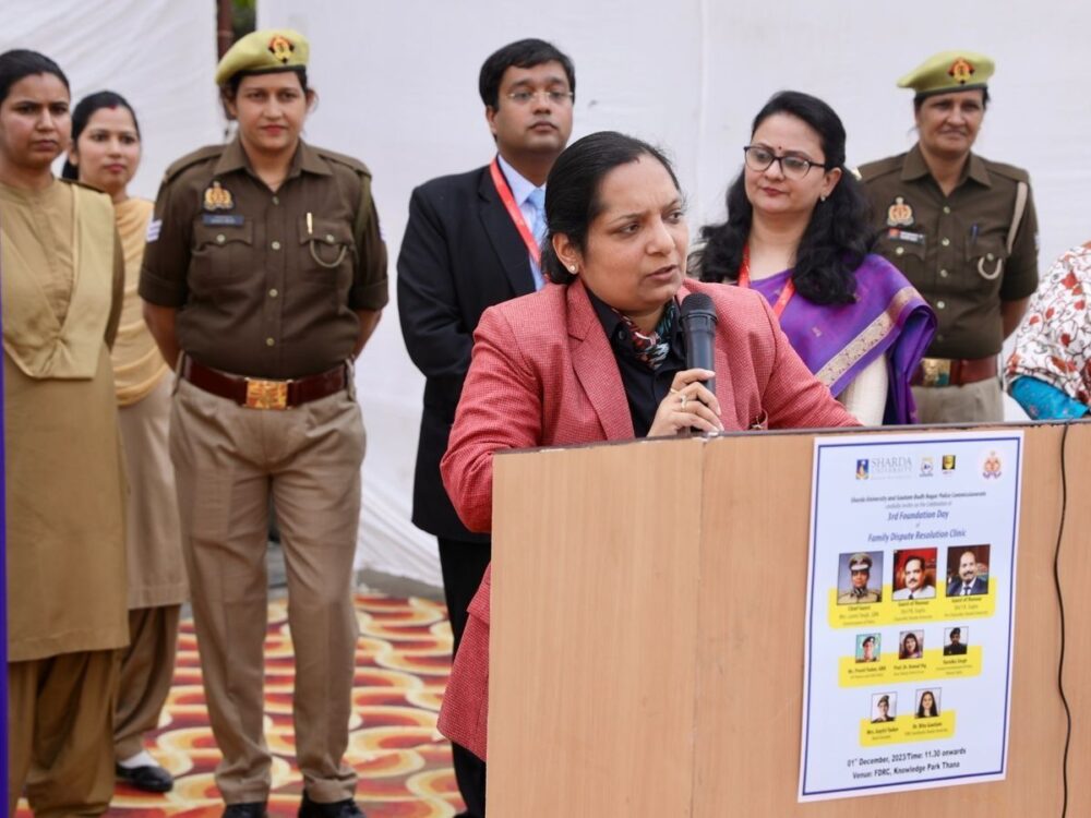 Laxmi Singh Noida's first woman police commissioner r